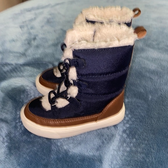 Old Navy Boots toddler size 7 - Picture 3 of 8